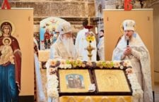 Єпископ Веніамін очолив святкові богослужіння на парафіях УПЦ в Дрездені та Гері