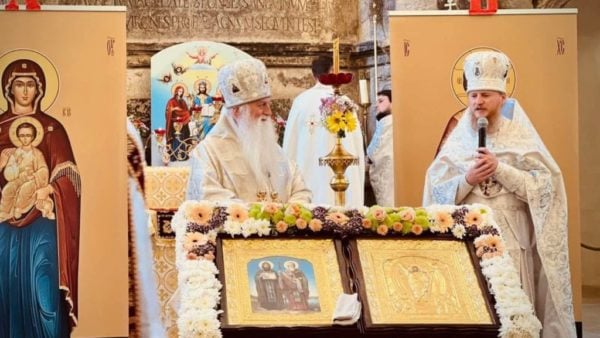 Єпископ Веніамін очолив святкові богослужіння на парафіях УПЦ в Дрездені та Гері